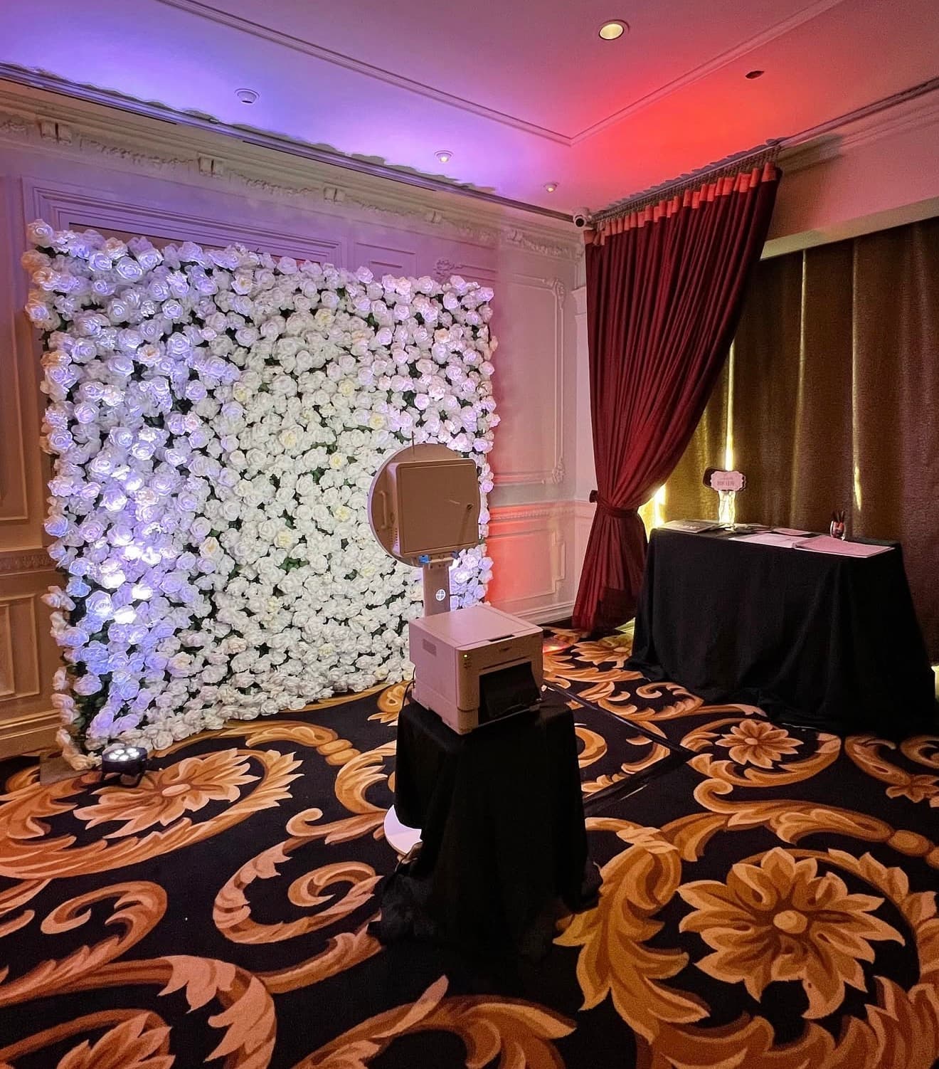 iCapBooths cover photo